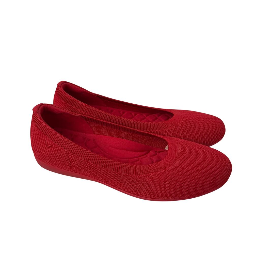 Vivaia Flats Womenβs Size 7 Claire Round Toe Ballet Ruby Red Shoes 38